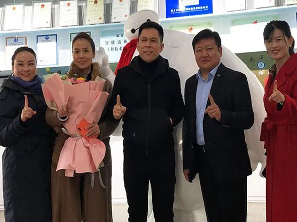 熱烈歡迎買(mǎi)多董事長(zhǎng)邵玉鵬先生蒞臨我司參觀指導(dǎo)